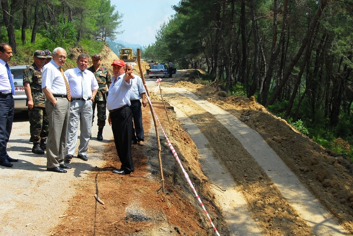 Vali Kemelek, Kadirli'de İncelemelerde Bulundu