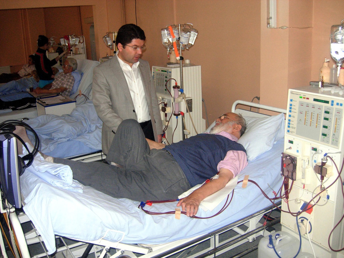 Milletvekili Hastaları ve Sağlık Kuruluşlarını Ziyaret Etti