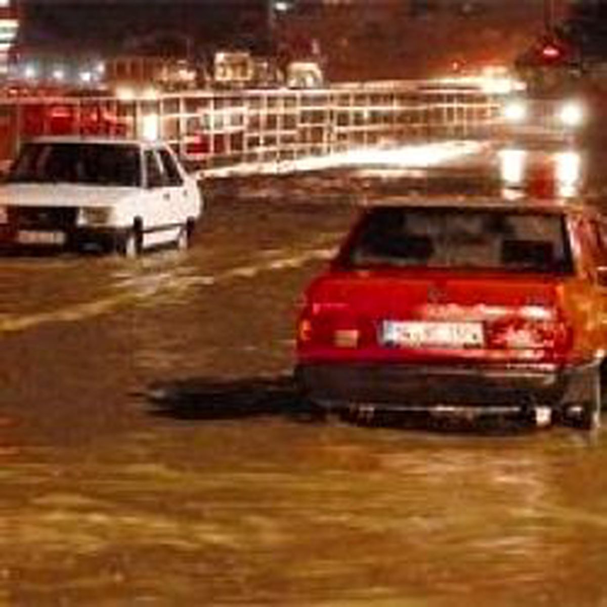 Sağanak İstanbul Ağır Aksak