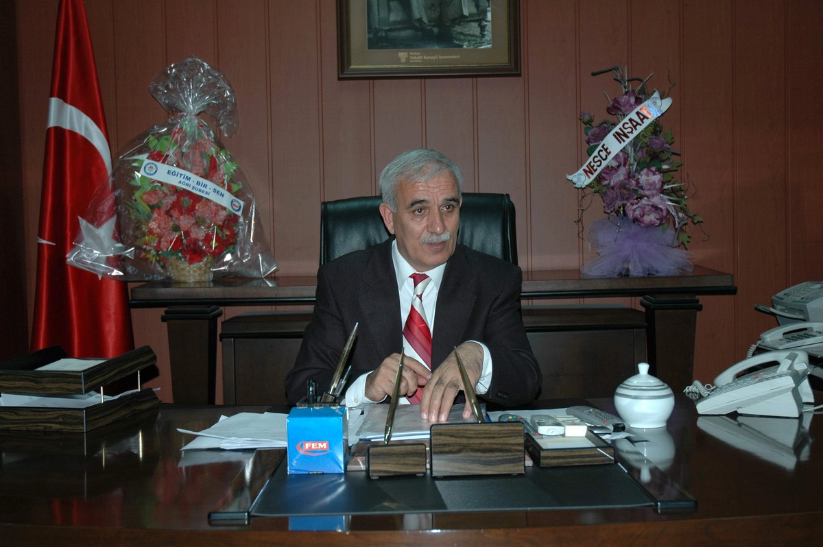 Ağrı'da Karne Töreni Stadyumda Yapılacak