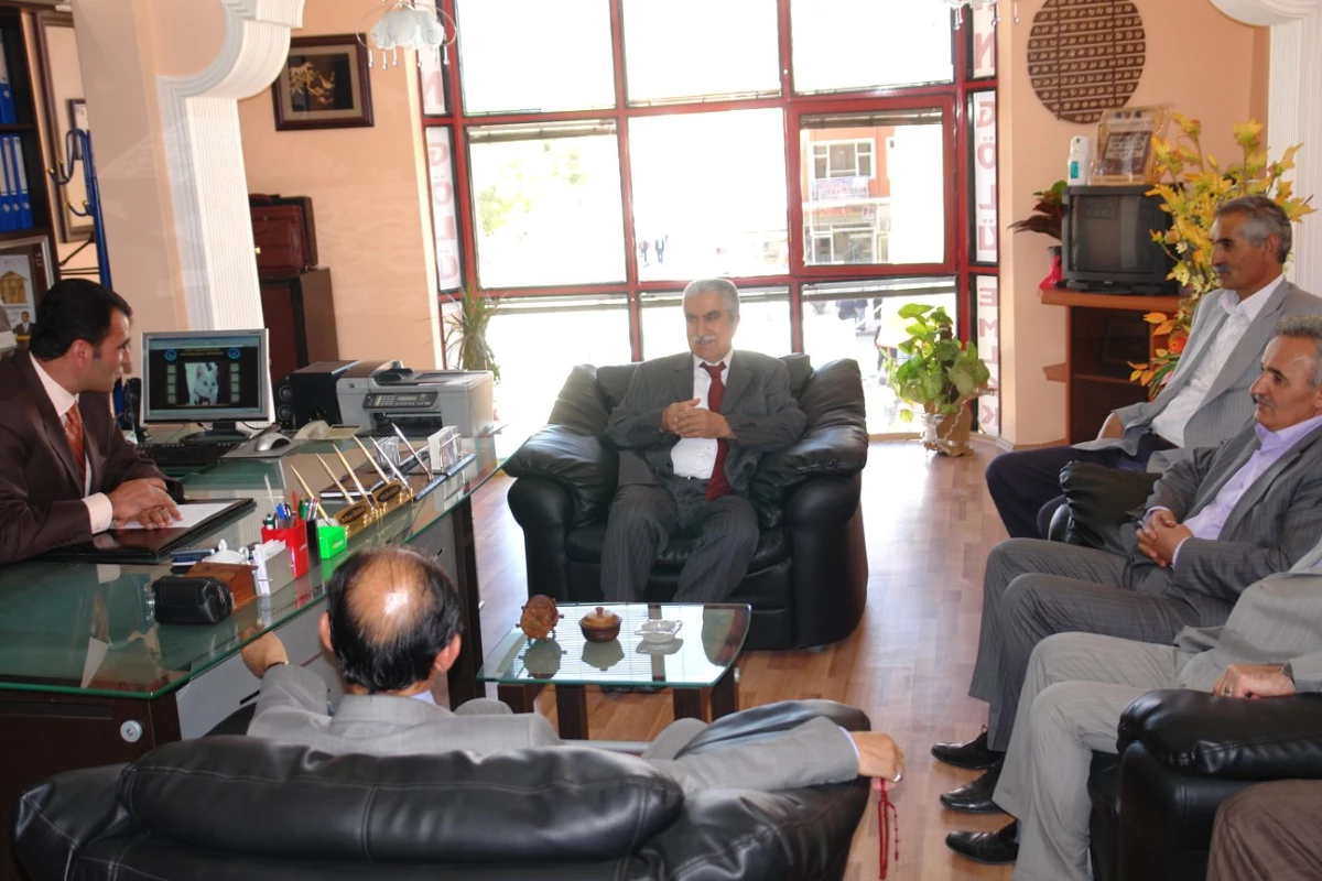 Belediye Başkanı Burhan Yenigün\'ün Stk Ziyaretleri Devam Ediyor