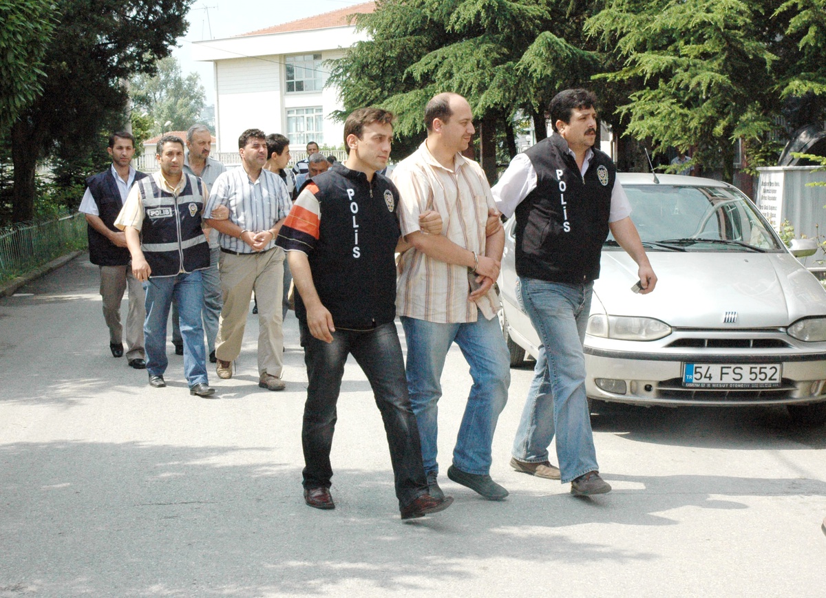 İstanbul'dan Adana'ya Giden İlaç Yüklü Kamyon Gasp Edildi