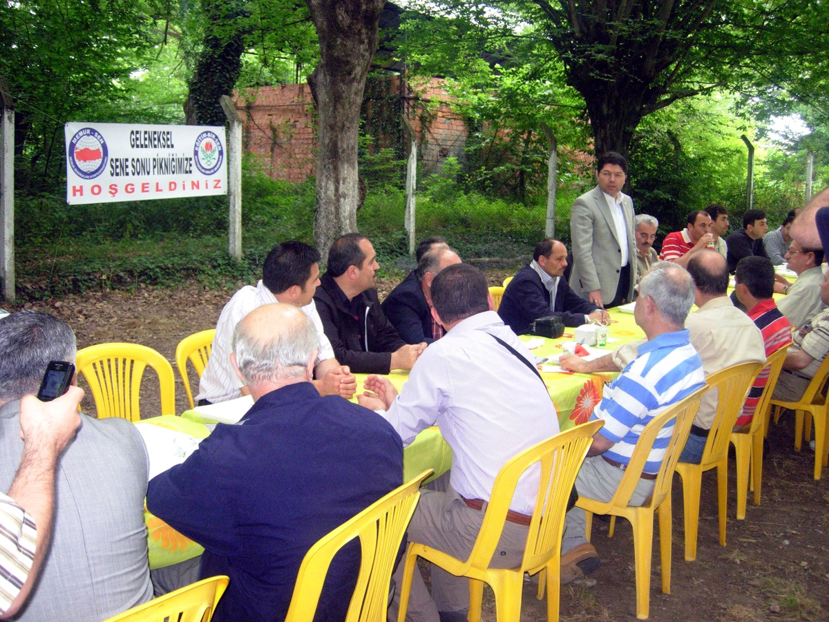 Milletvekili, Eğitim-bir Sendikasının Düzenlediği Pikniğe Katıldı