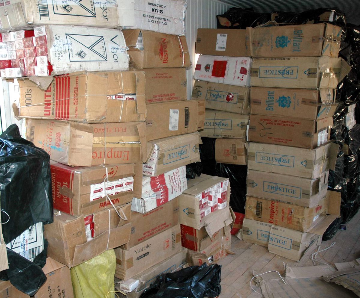 Van'da 52 Bin 900 Paket Kaçak Sigara Ele Geçirildi