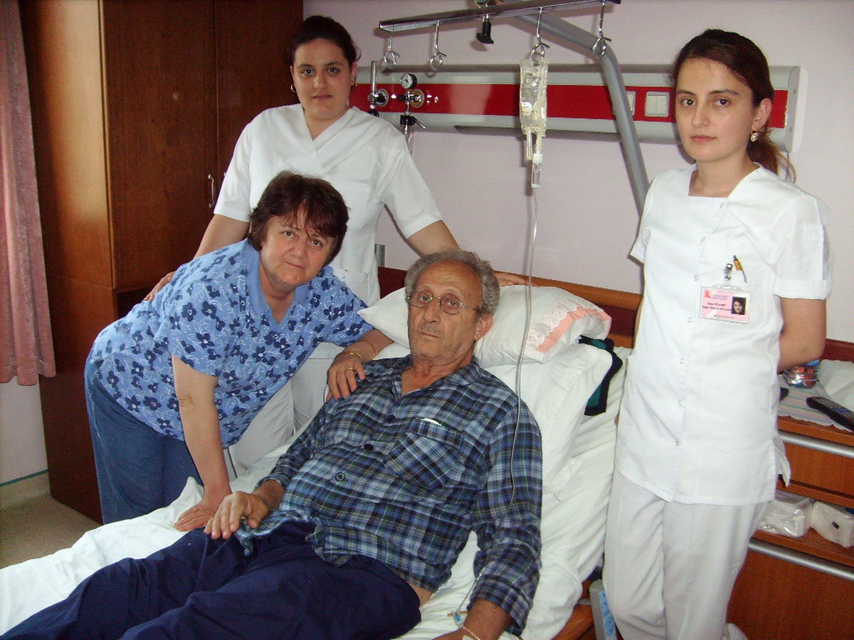 Akciğer Tümörü Ameliyatı Sonrası 4 Günde Sağlıklı Yaşama Dönüş