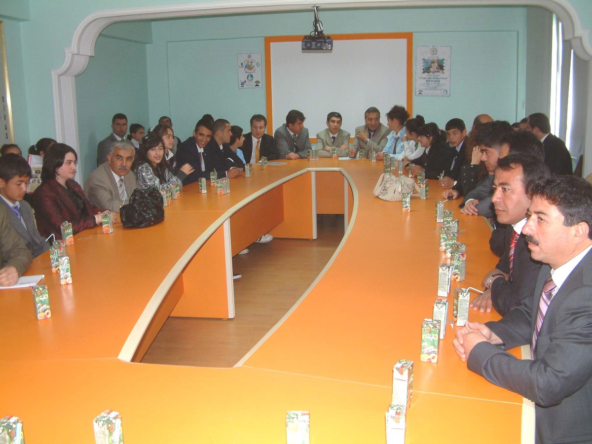 'Bu Benim Eserim' Yarışmasında Dereceye Giren Öğrenciler Ödüllendirdi