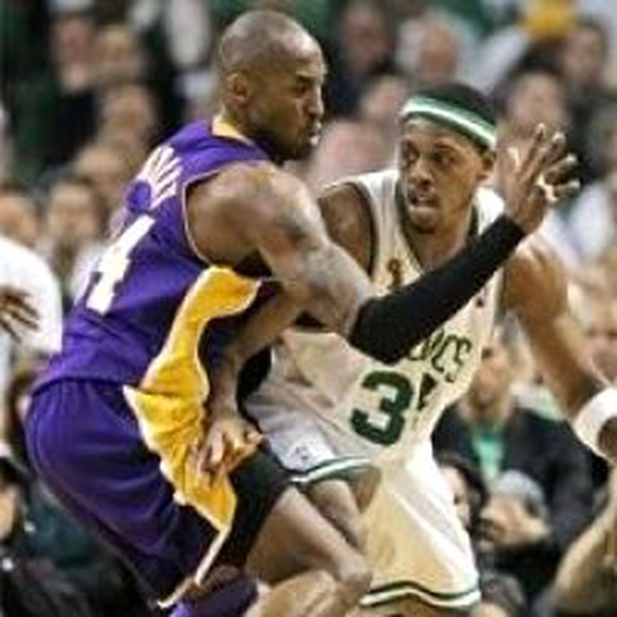 La Lakers: 88 Boston Celtics: 98