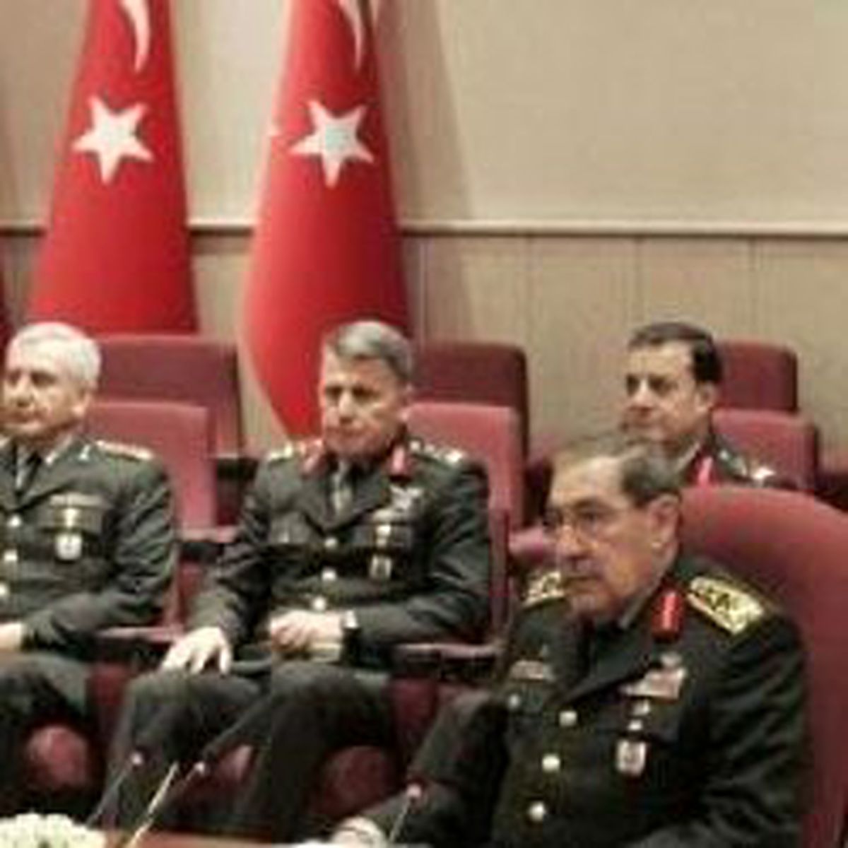 Türk Ordusuna Çattı