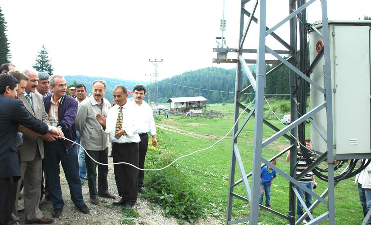 Uluyayla'ya Enerji Hattı Çekildi