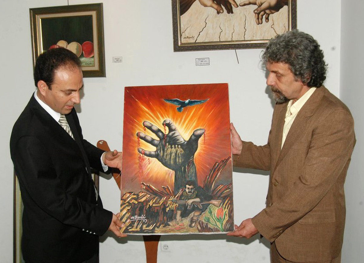 Ressam Ahmet Benli, Baydemir'e 'Direniş' Adlı Tablo Hediye Etti