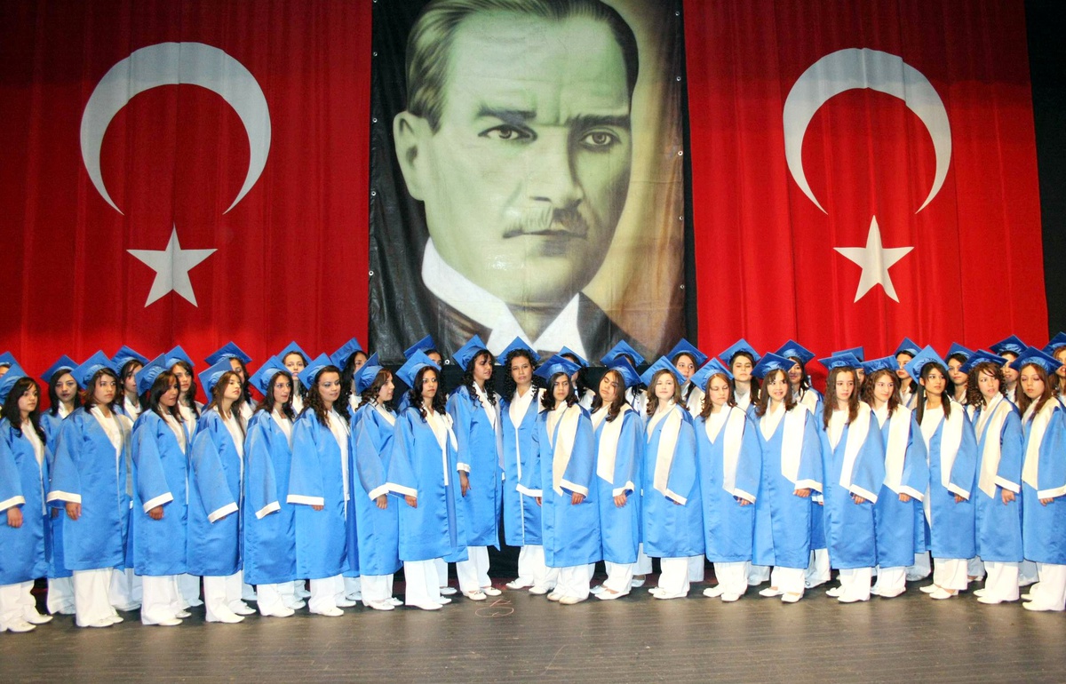 Yeni Mezun Ebe Adayları Yemin Etti