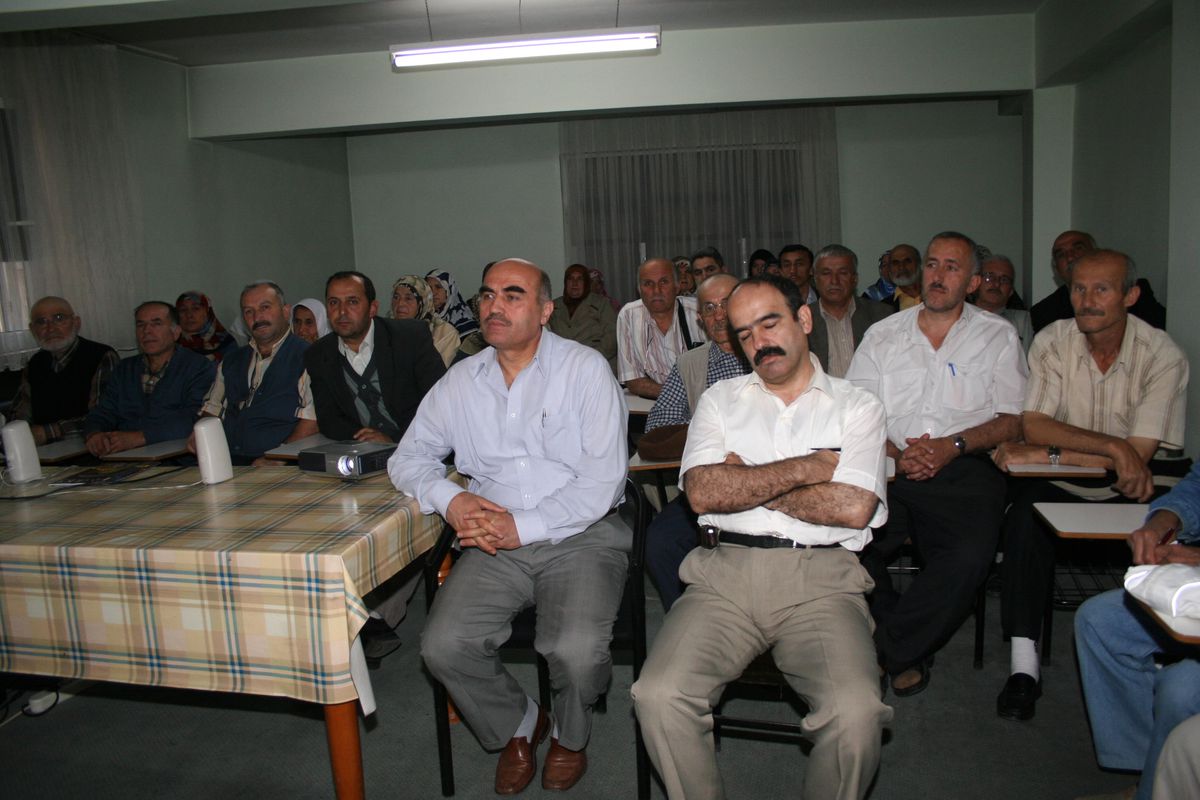 Devrek'li Hacı Adaylarına Seminer