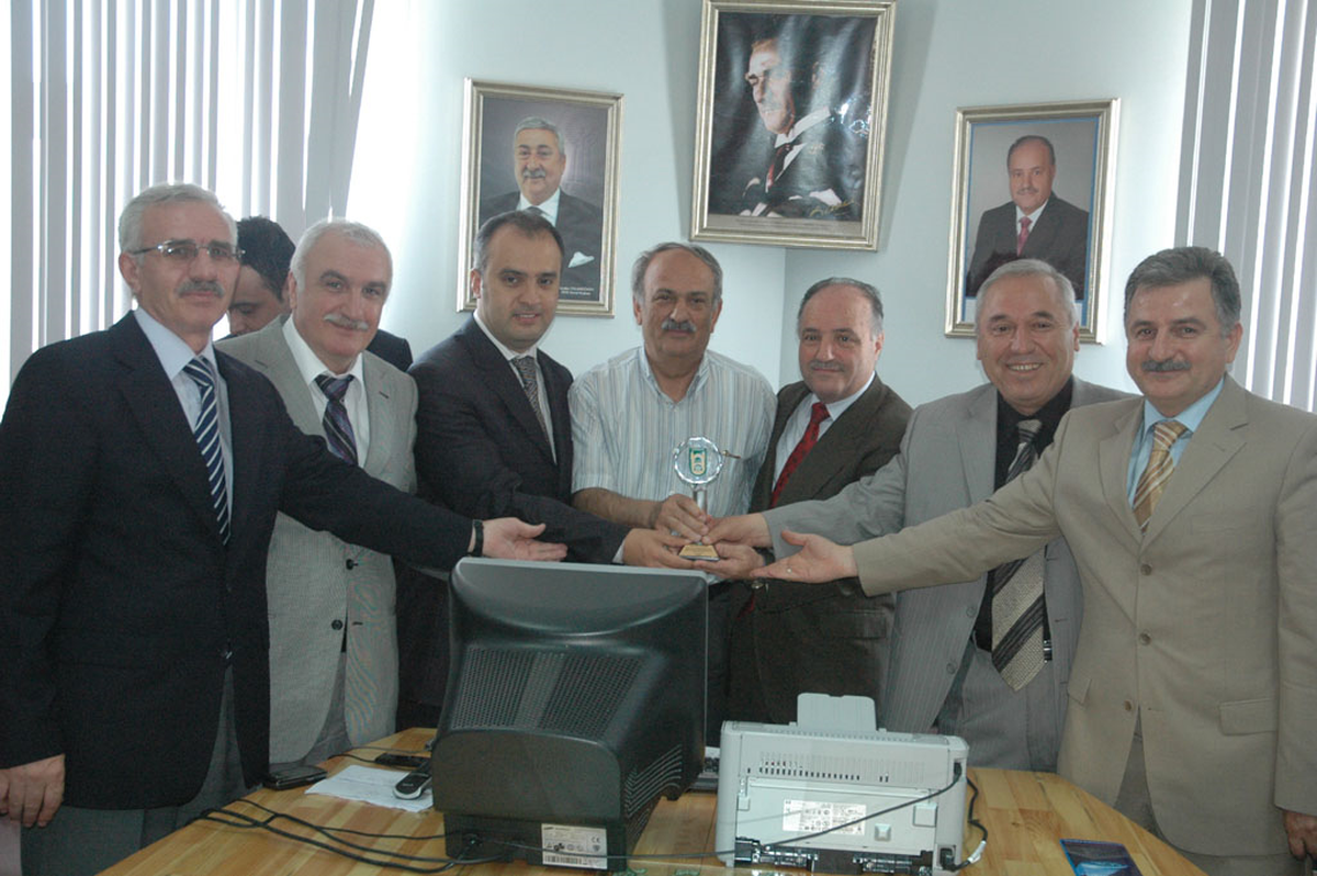İnegöl Esnaf Sicil Bürosu Hizmete Açıldı
