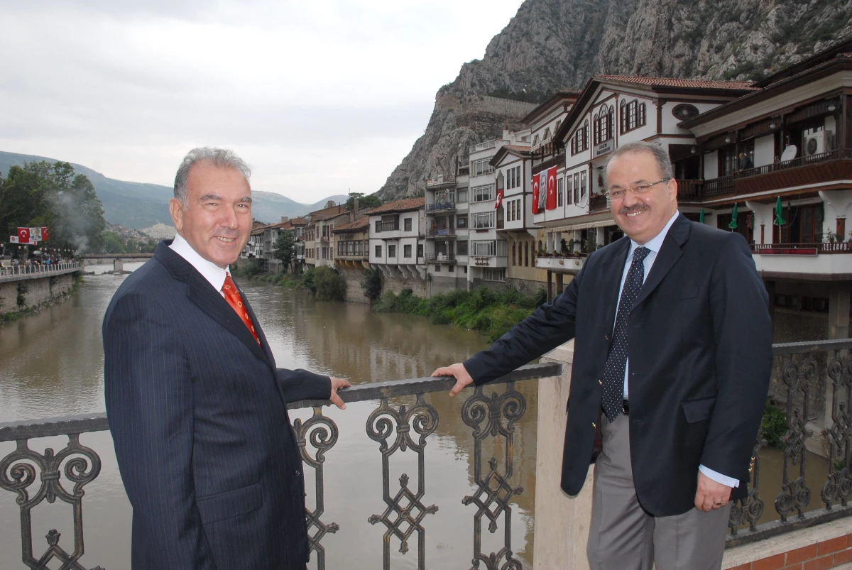 Kardeş Şehir Belediye Başkanları Amasya\'da Buluştu