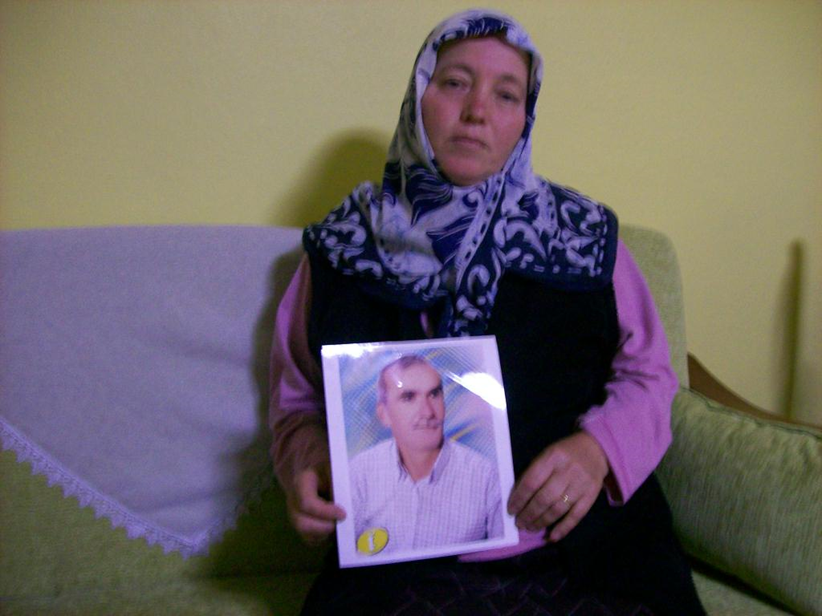 Öldürülen Taksicinin Ailesi Perişan Oldu