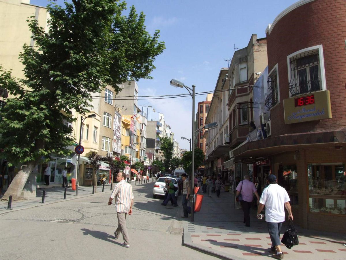 Bandırma'da Sıcak Hava Vatandaşları Bunalttı