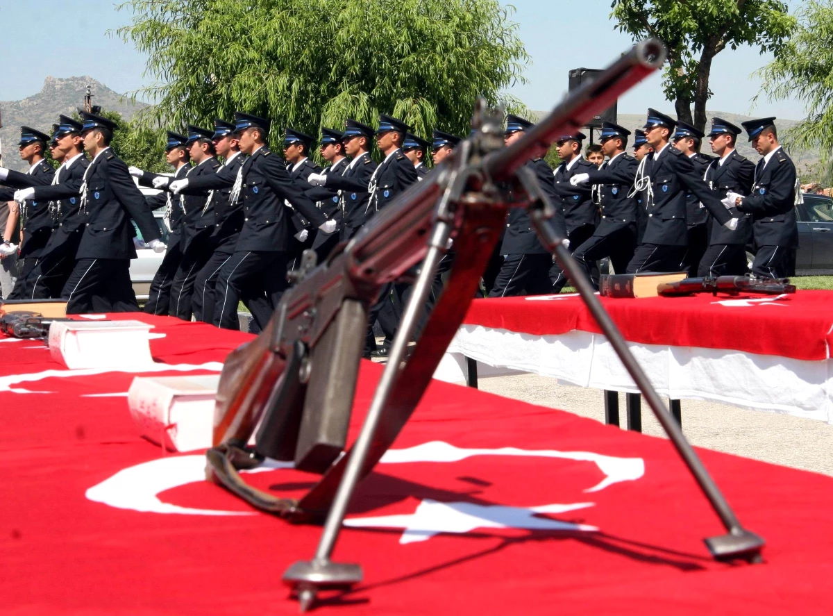 Polis Teşkilatına Taze Kan