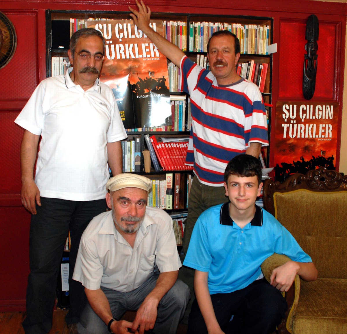 'Şu Çılgın Türkler' Adlı Tiyatro Oyununu 200 Bin Kişi İzledi