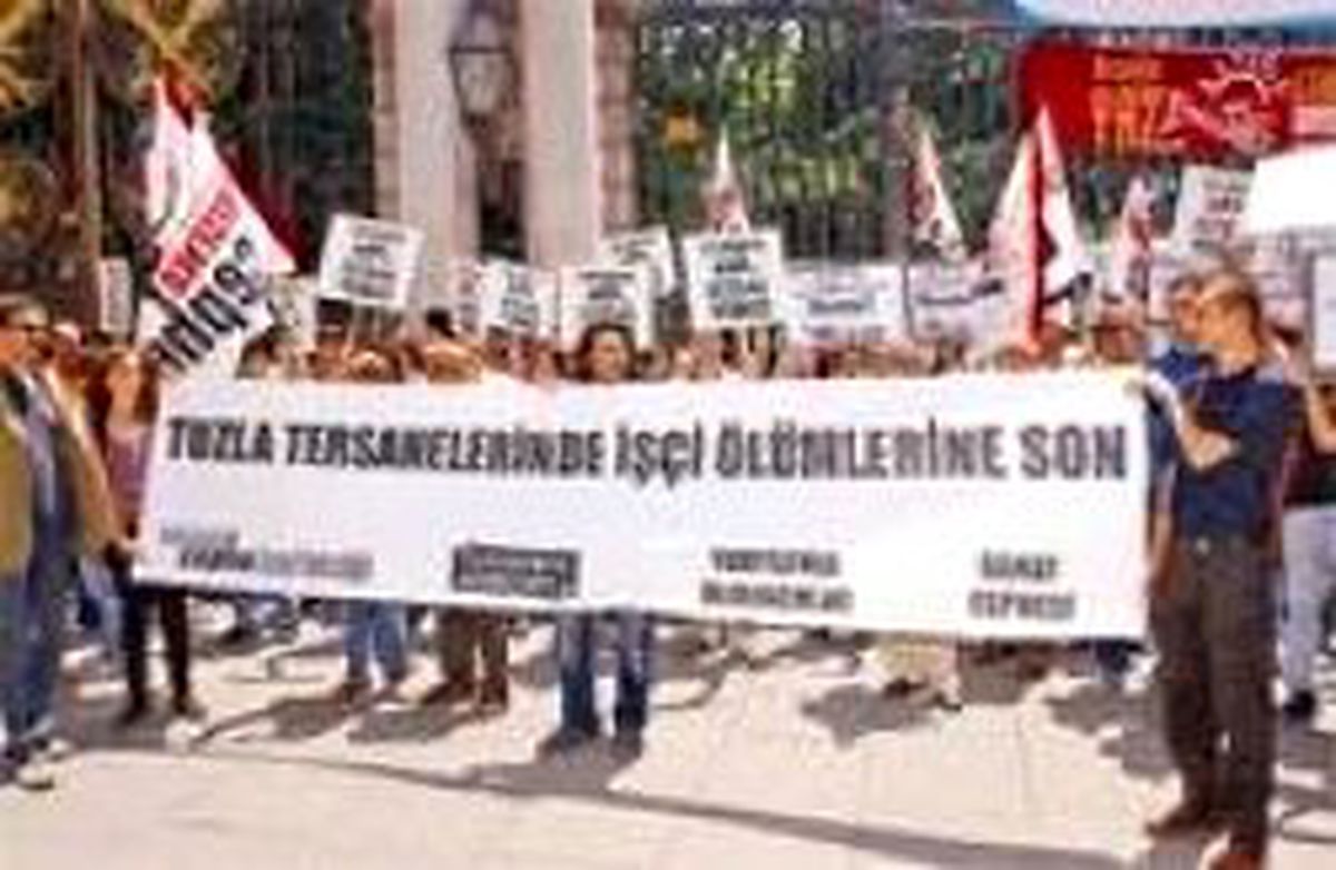 Üç Başkan Deklarasyon İmzaladı, Tuzla'da İşçiler Grevden Dönmedi