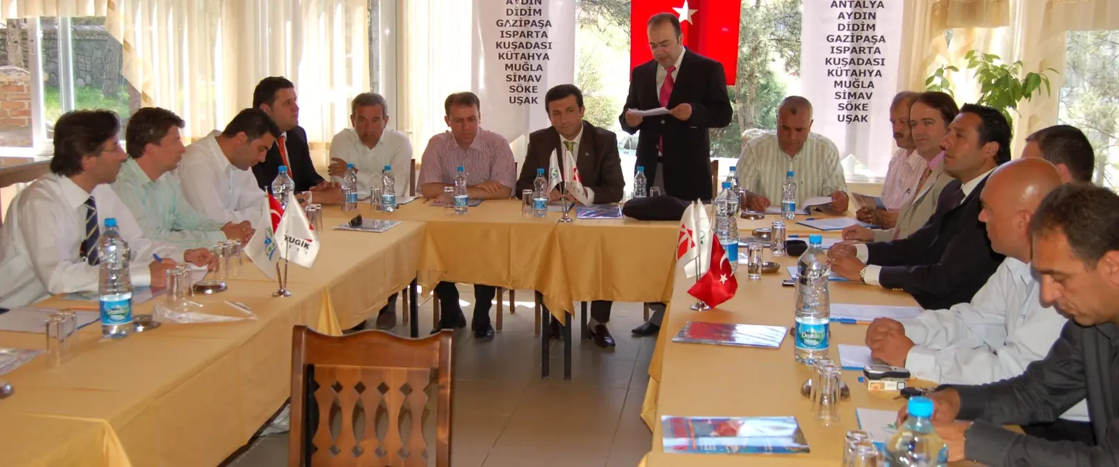 Ege ve Akdenizli Genç İşadamları Simav\'da Buluştu