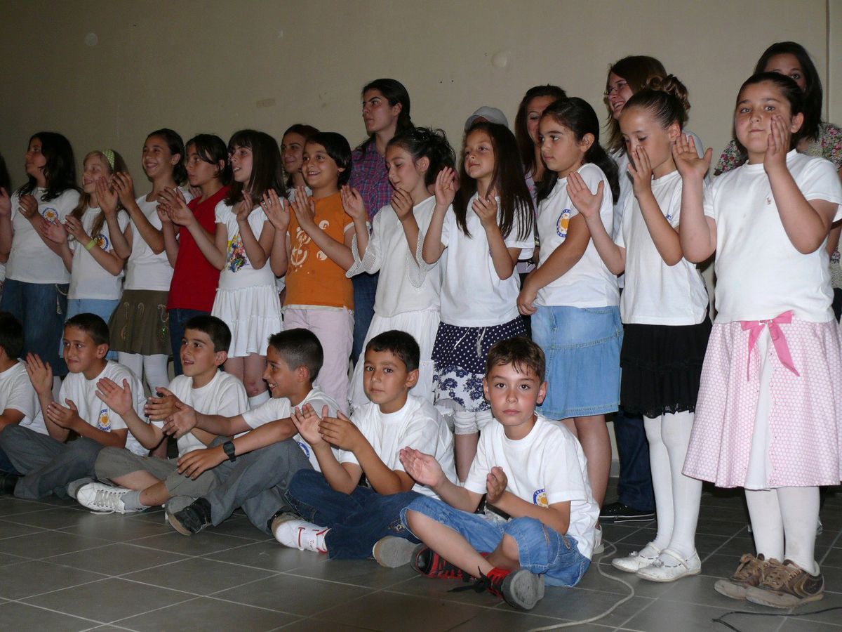 Eğitim Gönüllülerinden Yıl Sonu Gösterisi