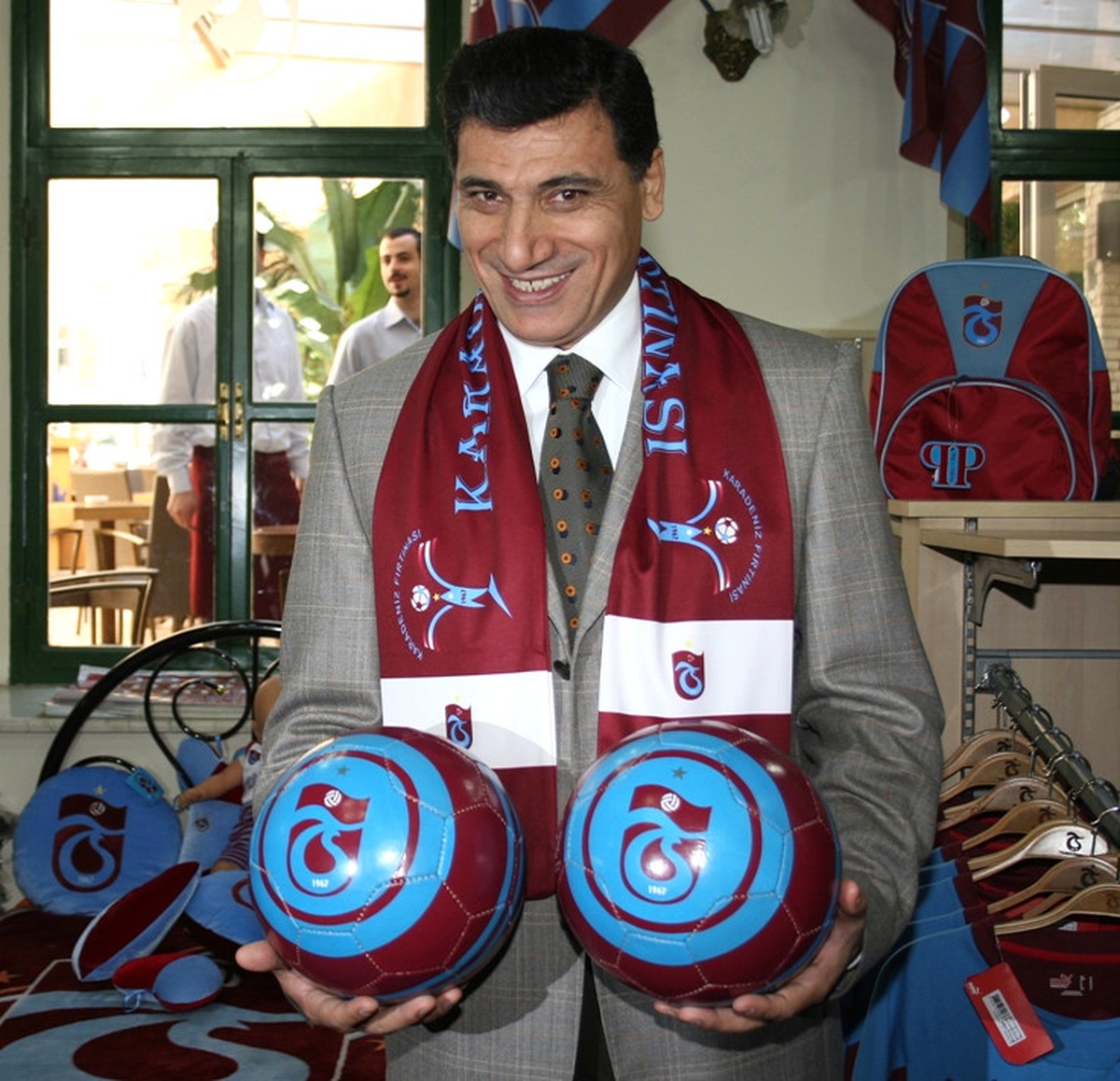Vali Okutan'dan Trabzonspor Anketi