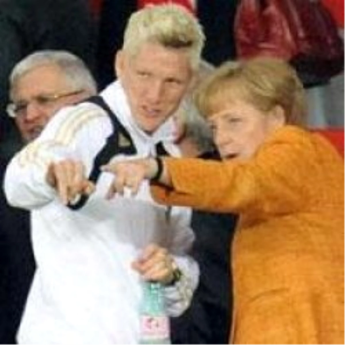 Merkel Ne Yapıyor