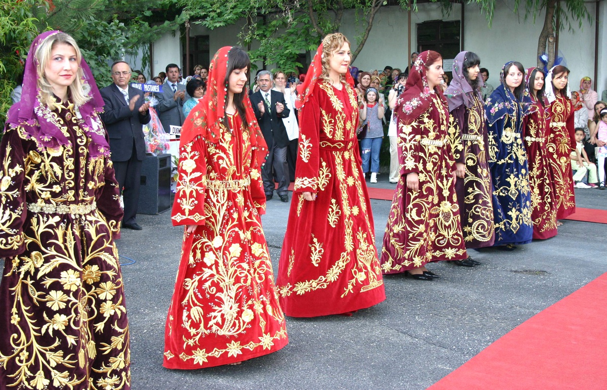 Safranbolu'da Bindallı Kıyafetleri Yarıştı