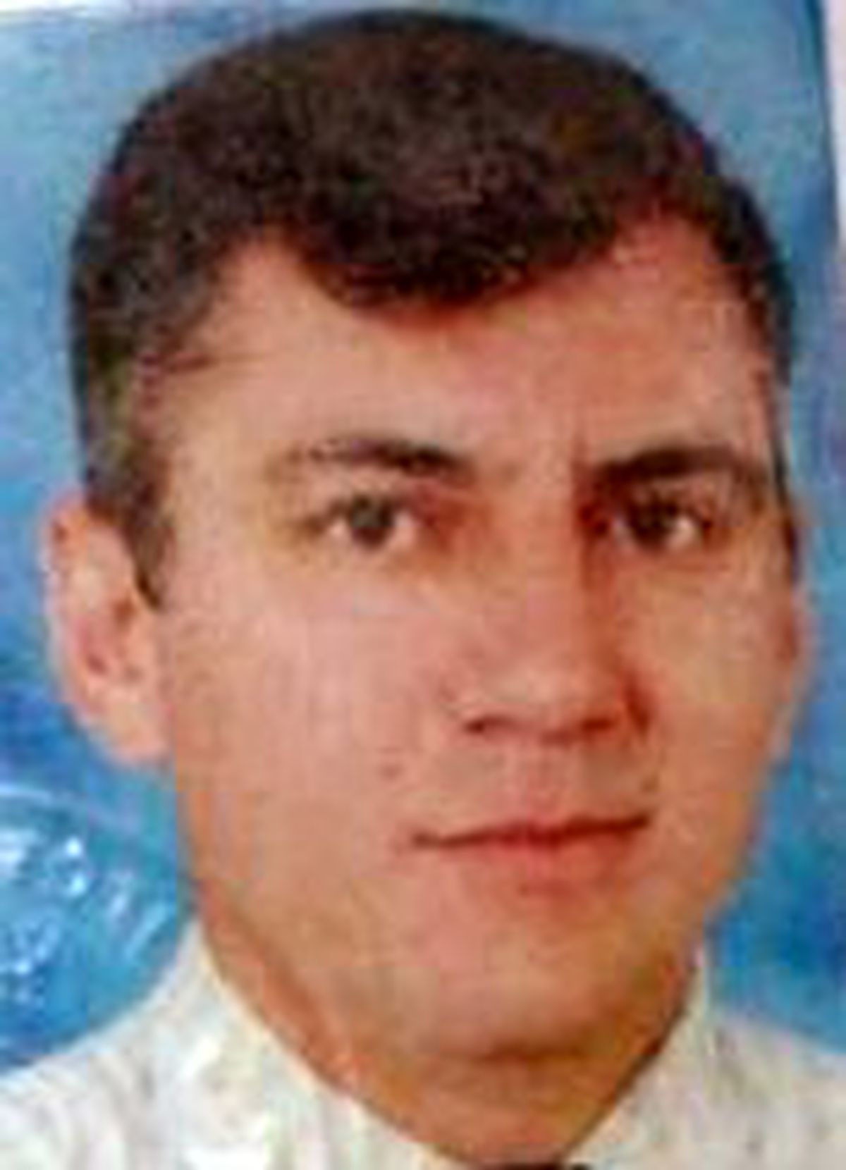 Genç Polis Kalbine Yenik Düştü