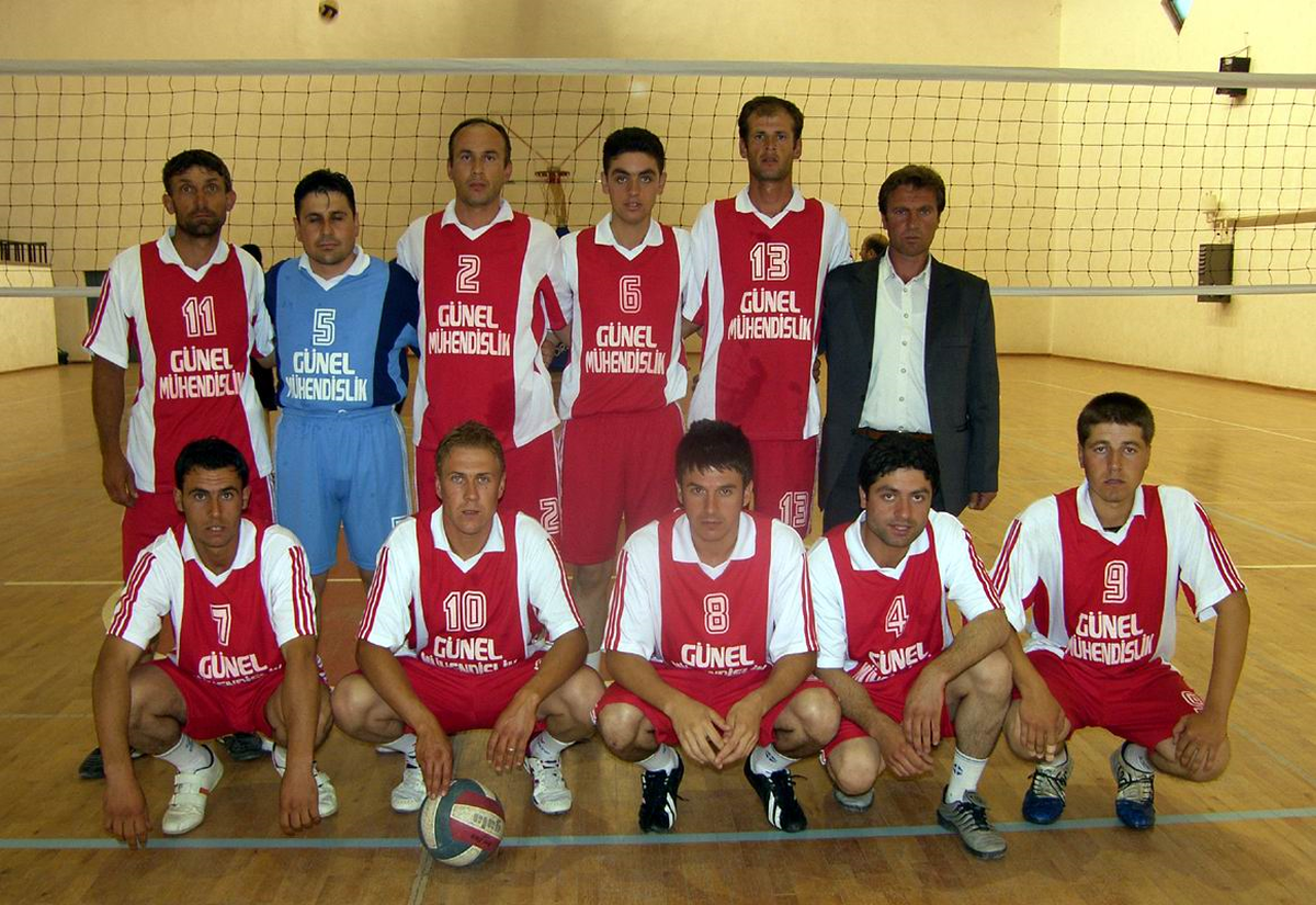 Vezirköprü'de Voleybol Turnuvası