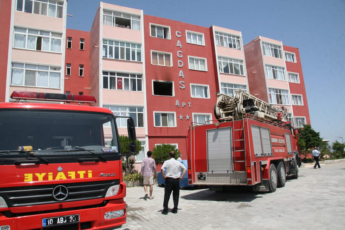 Bandırma'da Ev Yangını