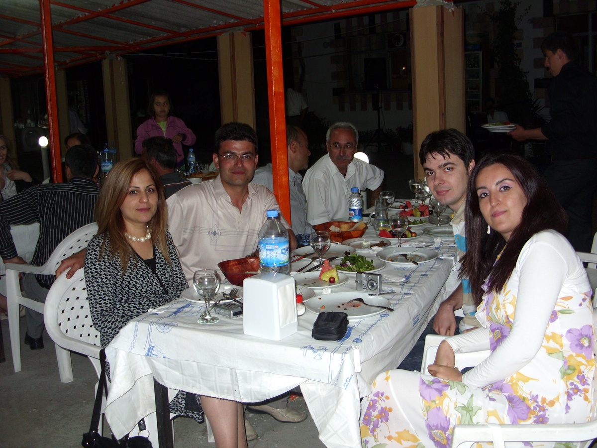Filyos Zübeyde Hanım İlköğretim Okulu Görevlileri Yemekte Buluştu