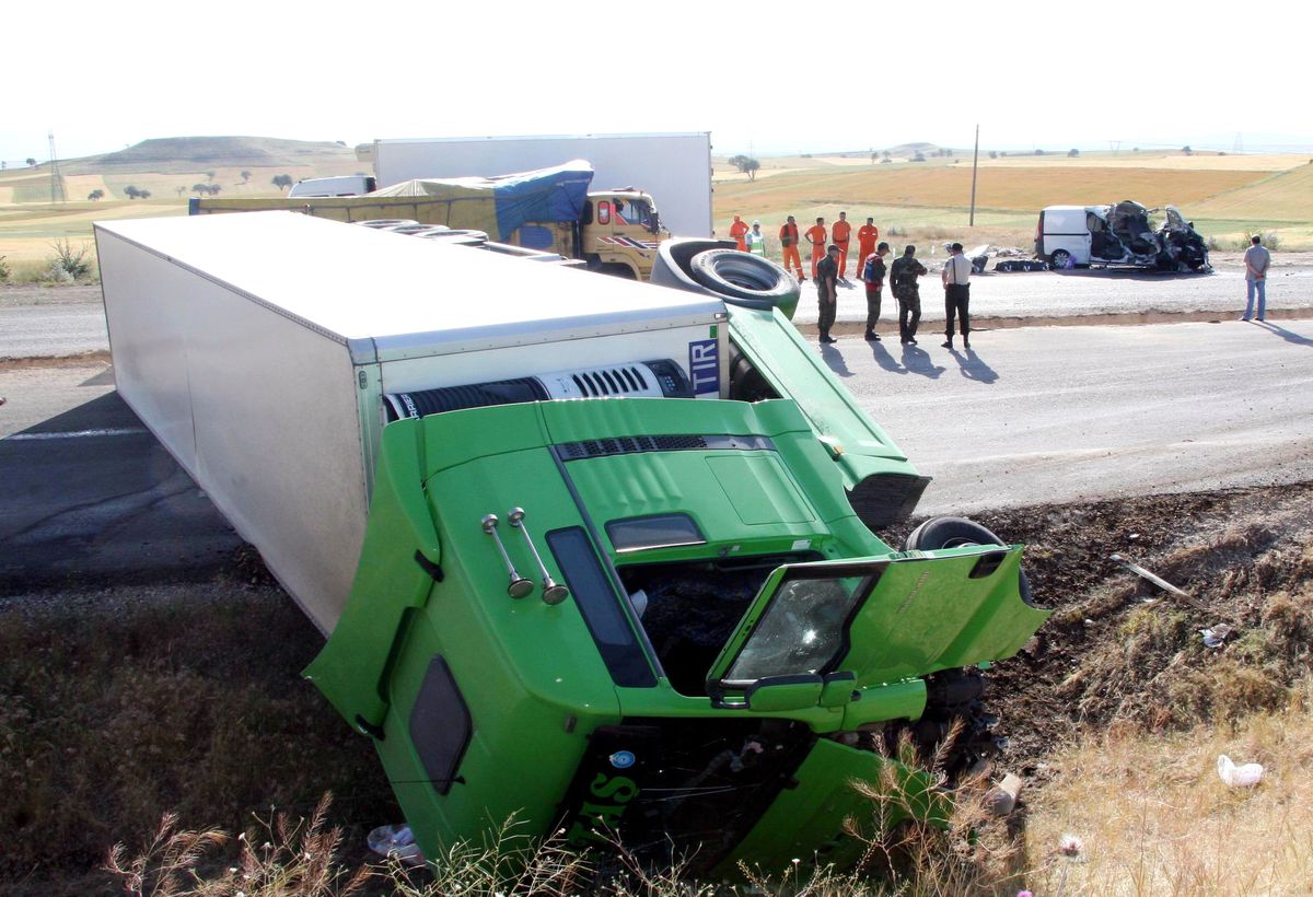 Afyonkarahisar'da Trafik Kazası: 1 Ölü, 5 Yaralı