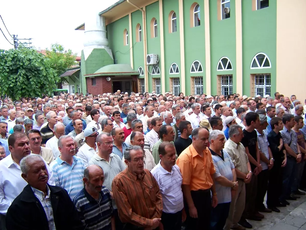 Kilimli Eski Belediye Başkanı Mehmet Alaca'nın Oğlu Hayatını Kaybetti