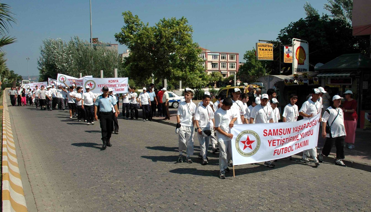 Yetiştirme Yurtları Arası Futbol Şampiyonası Çanakkale'de Başladı