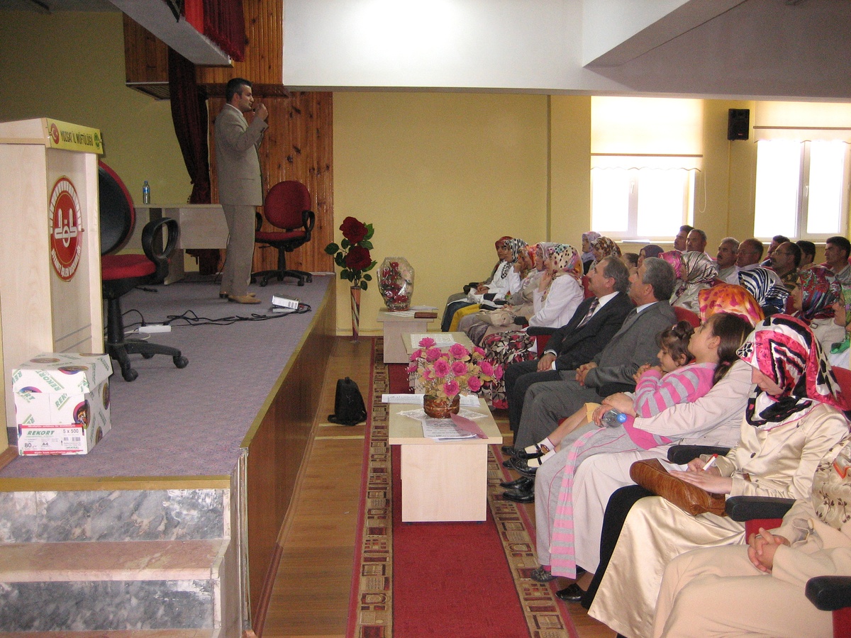 Yozgat'ta Din Görevlilerine 'Kene ve Kkka Hastalığı' Semineri