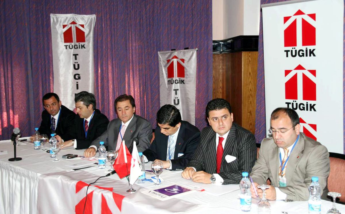 İşadamları, Ekonomik Belirsizliğin Sona Ermesini İstiyor