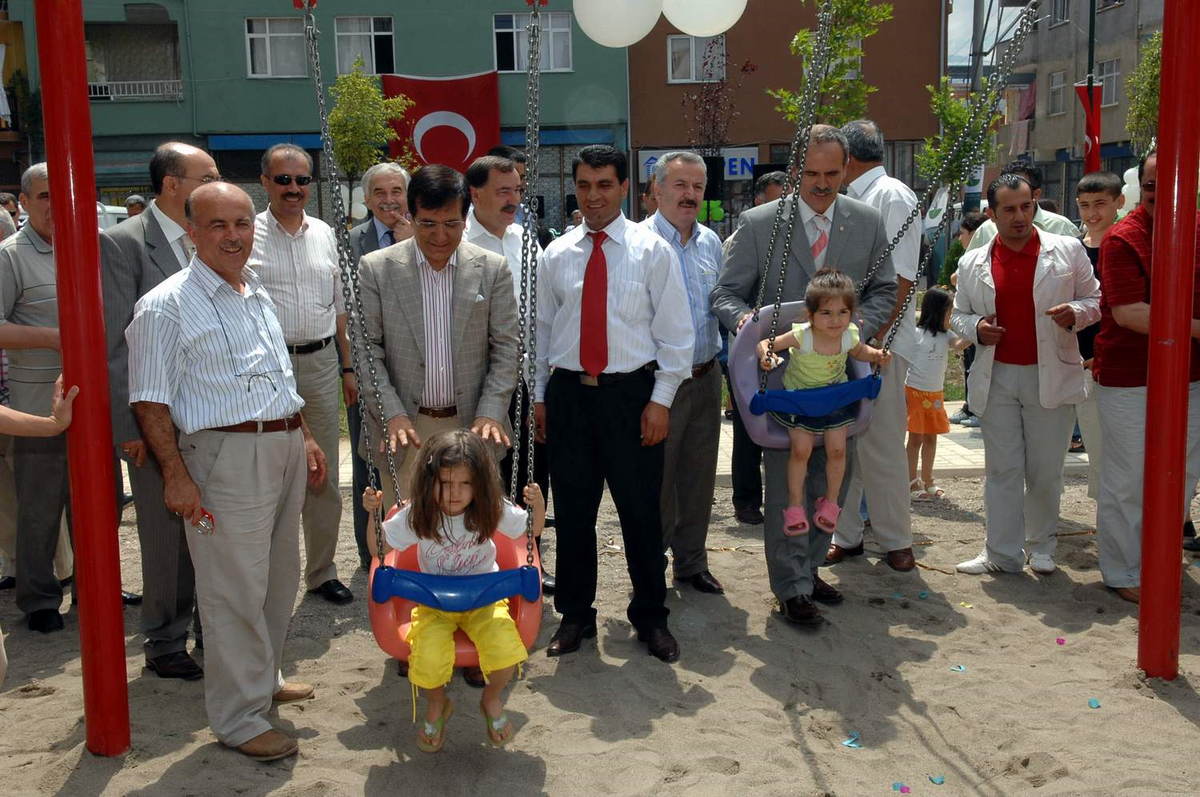 Osmangazi Belediyesi'nden Bağlarbaşına'na Modern Park