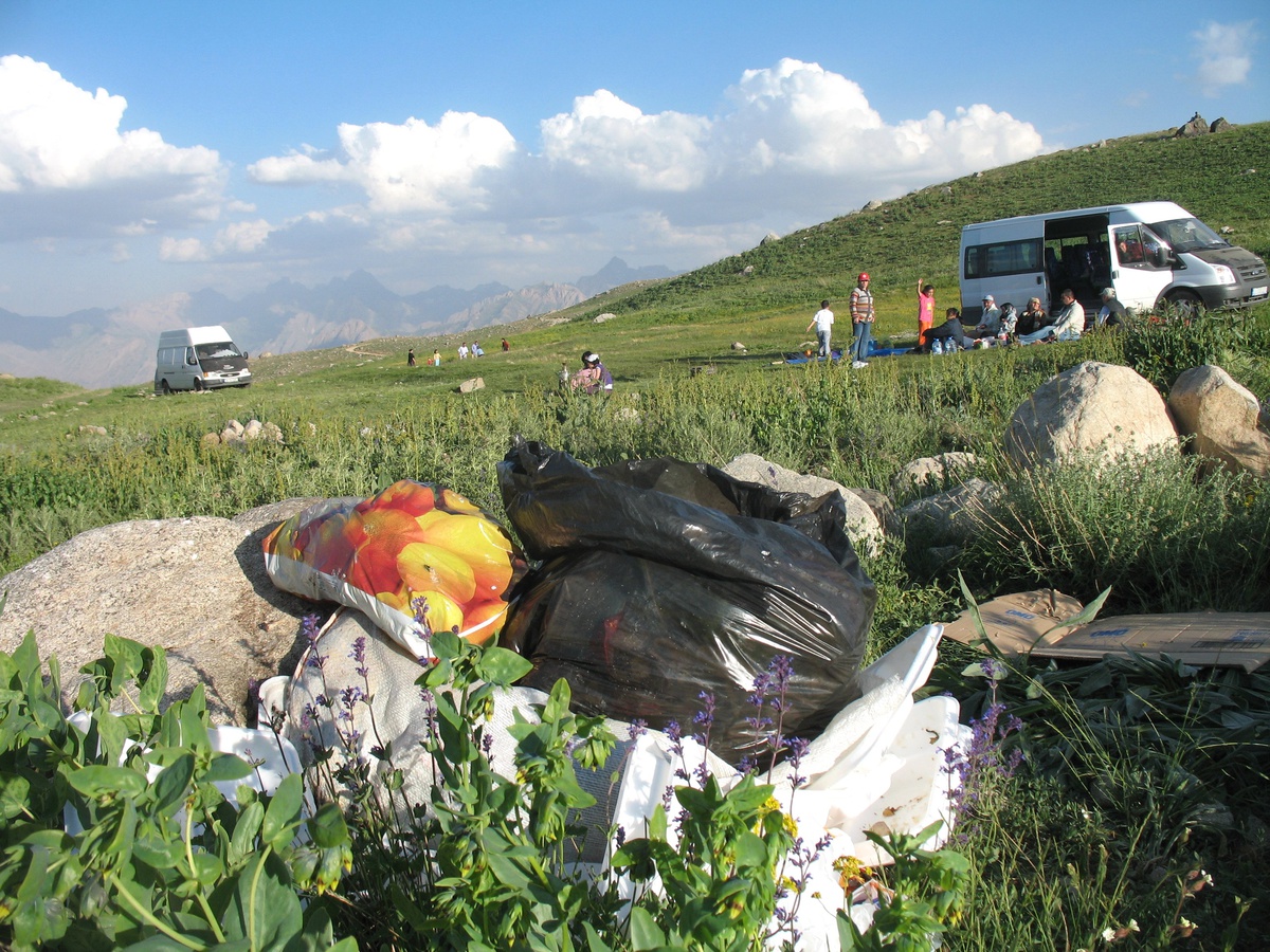 Kentten Sonra Yaylayı da Kirletiyorlar