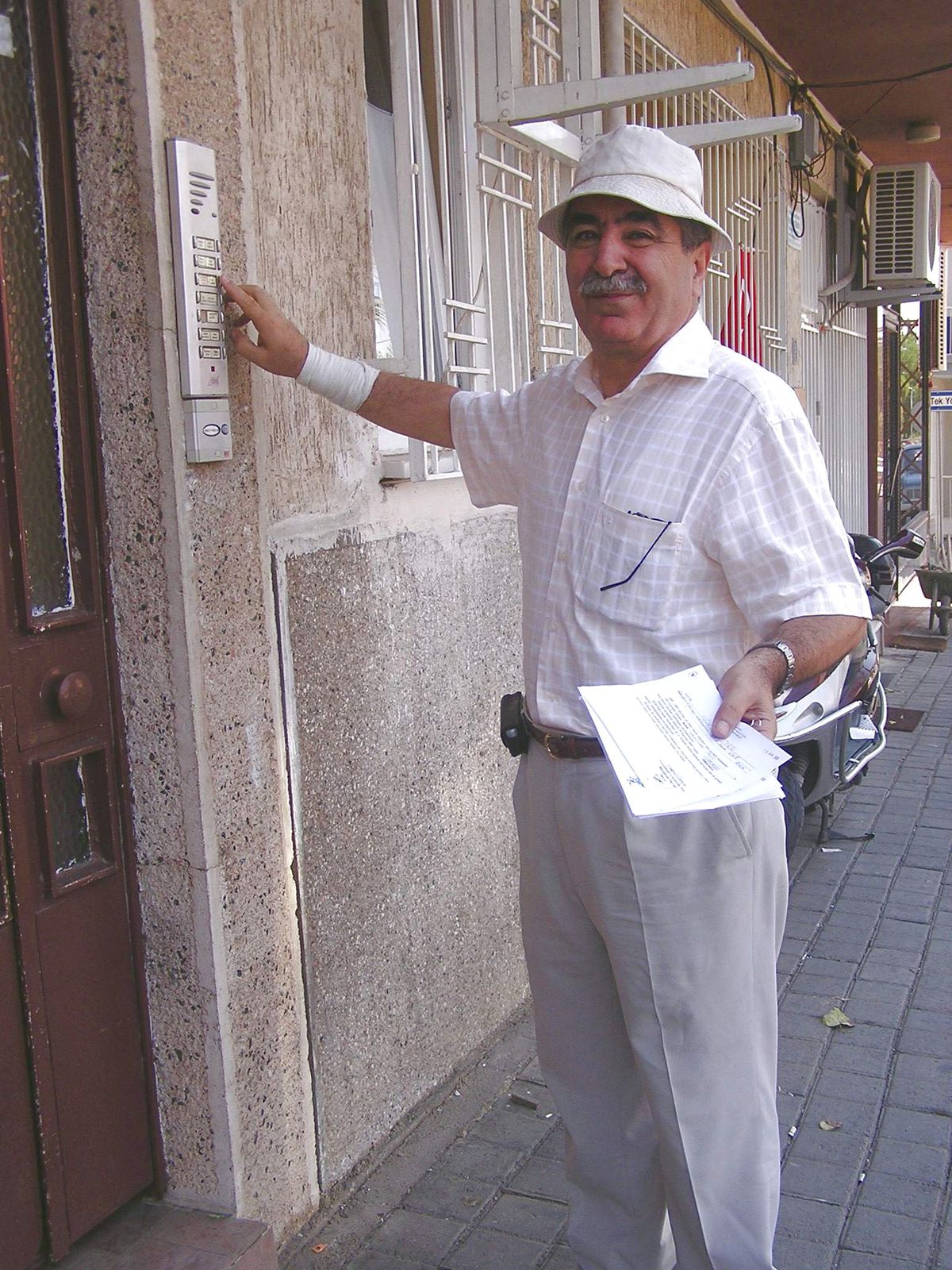 Aydın'ın Sıradışı Muhtarı