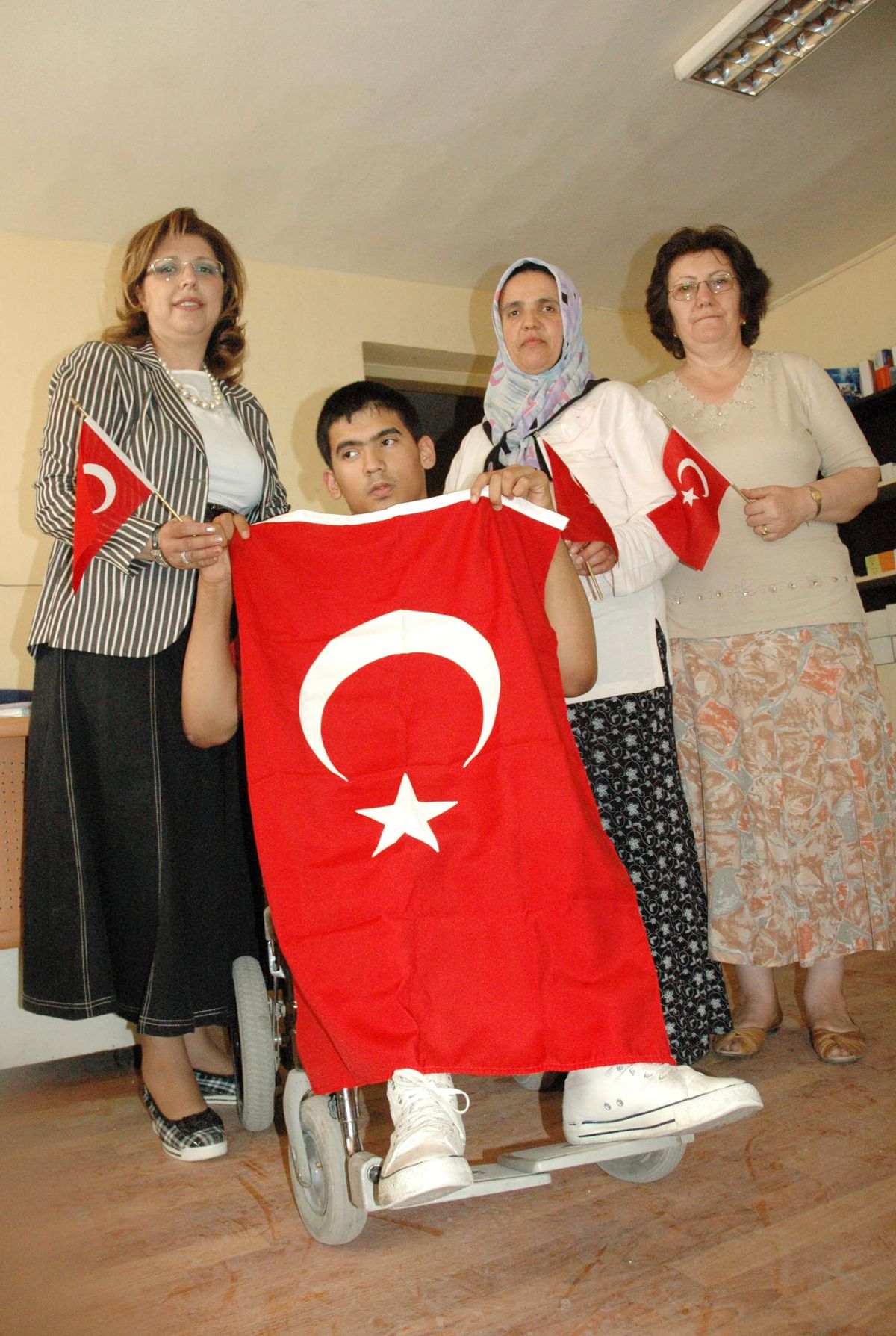 Başbakan Erdoğan'ın Forma Sözü Verdiği Zihinsel Engelli Furkan, Türkiye'nin Yeneceğini Söyledi
