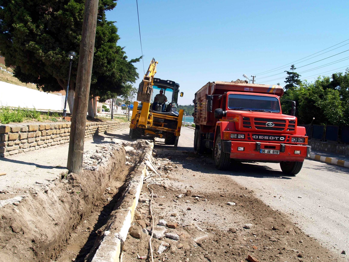 Gelibolu'da Telekom Altyapı Çalışmaları Sürüyor