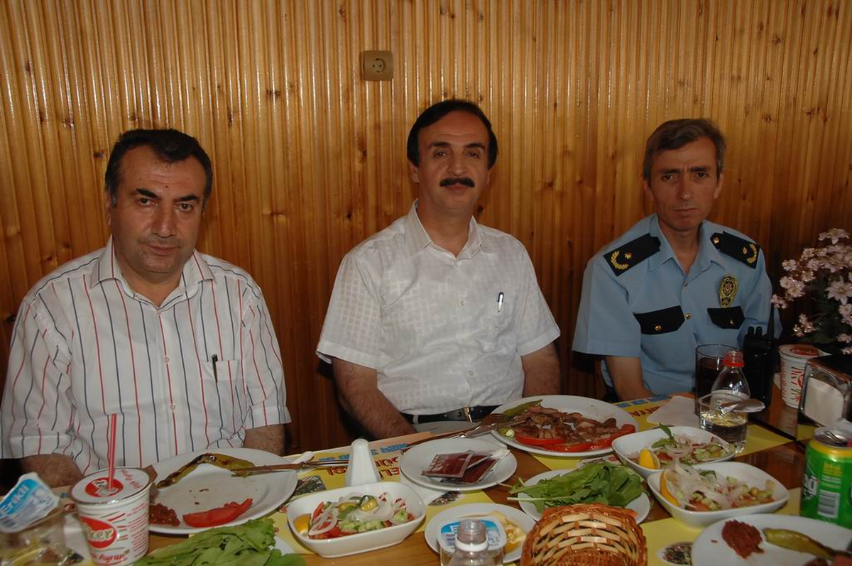 Kaymakam Bayhan'a Yıldırım Belediyesi'nden Veda Yemeği
