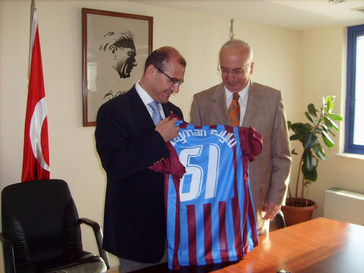 Dp Genel Başkanı Soylu'dan Trabzonspor Kulubü'ne Ziyaret