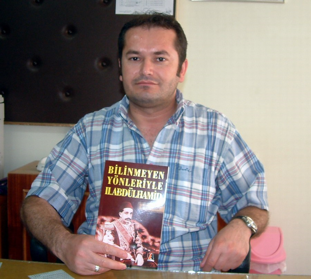 Tarih Öğretmeninden 'Bilinmeyen Yönleriyle Abdülhamid' Kitapı