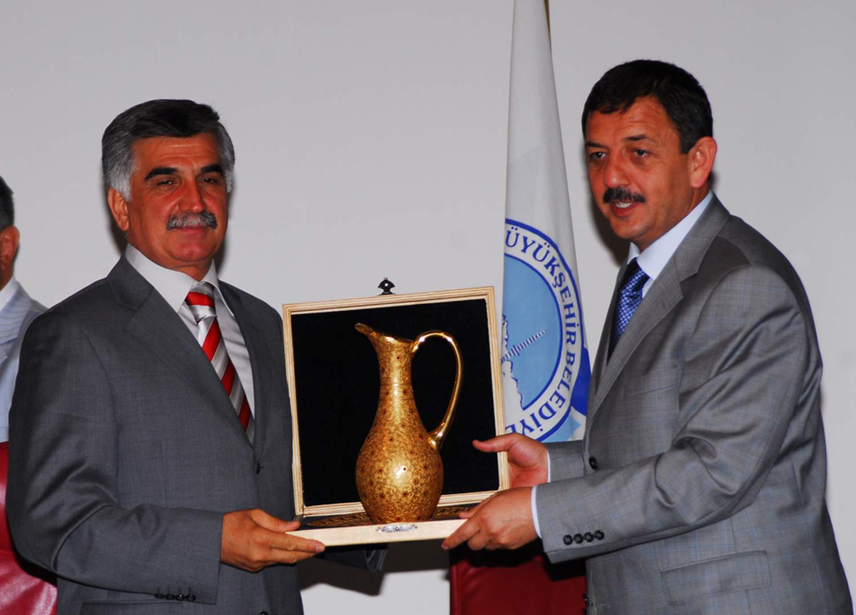 Adıyaman Belediye Başkanı Büyükaslan Özhaseki'yi Ziyaret Etti