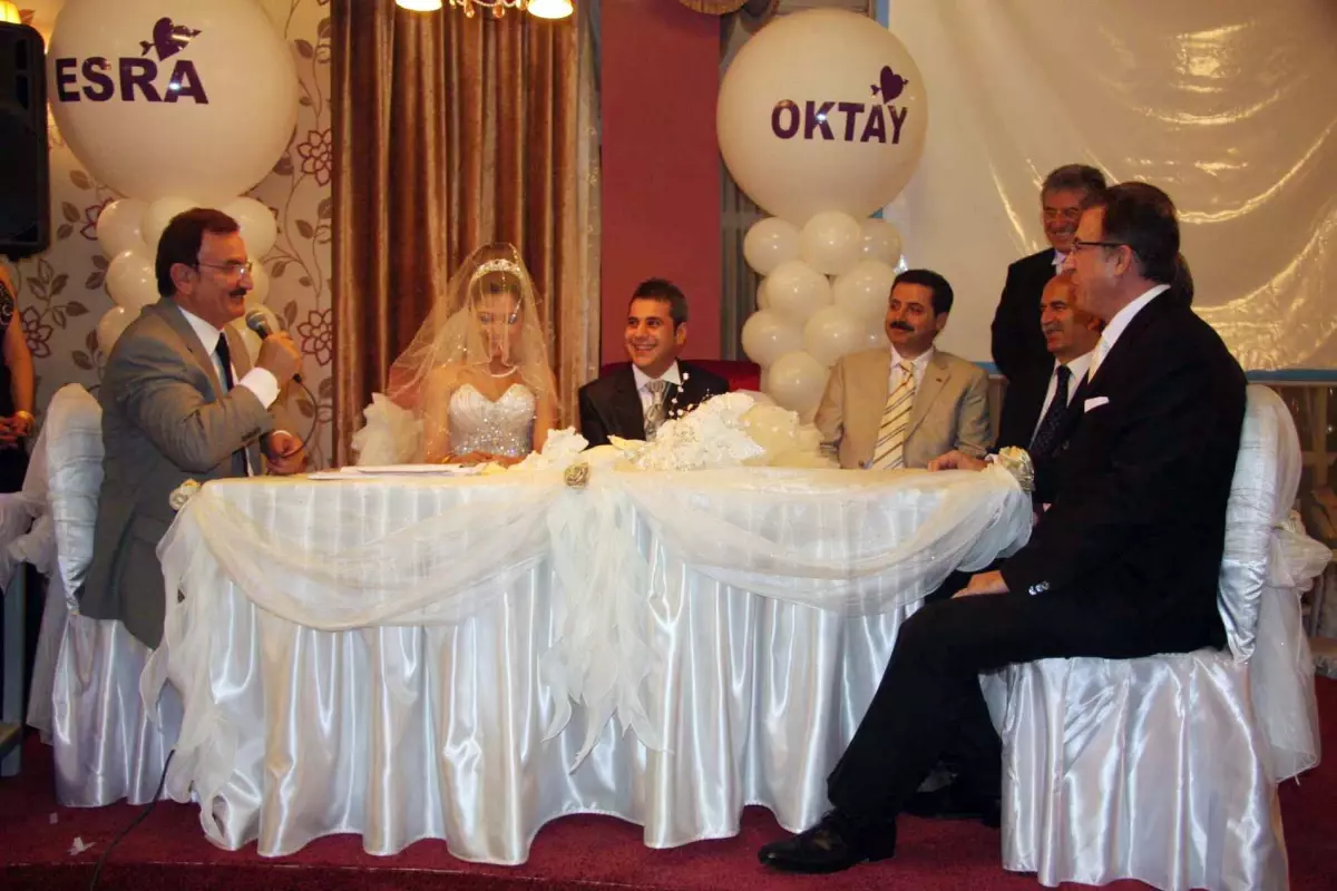 Bakan Faruk Çelik Nikah Şahidi Oldu