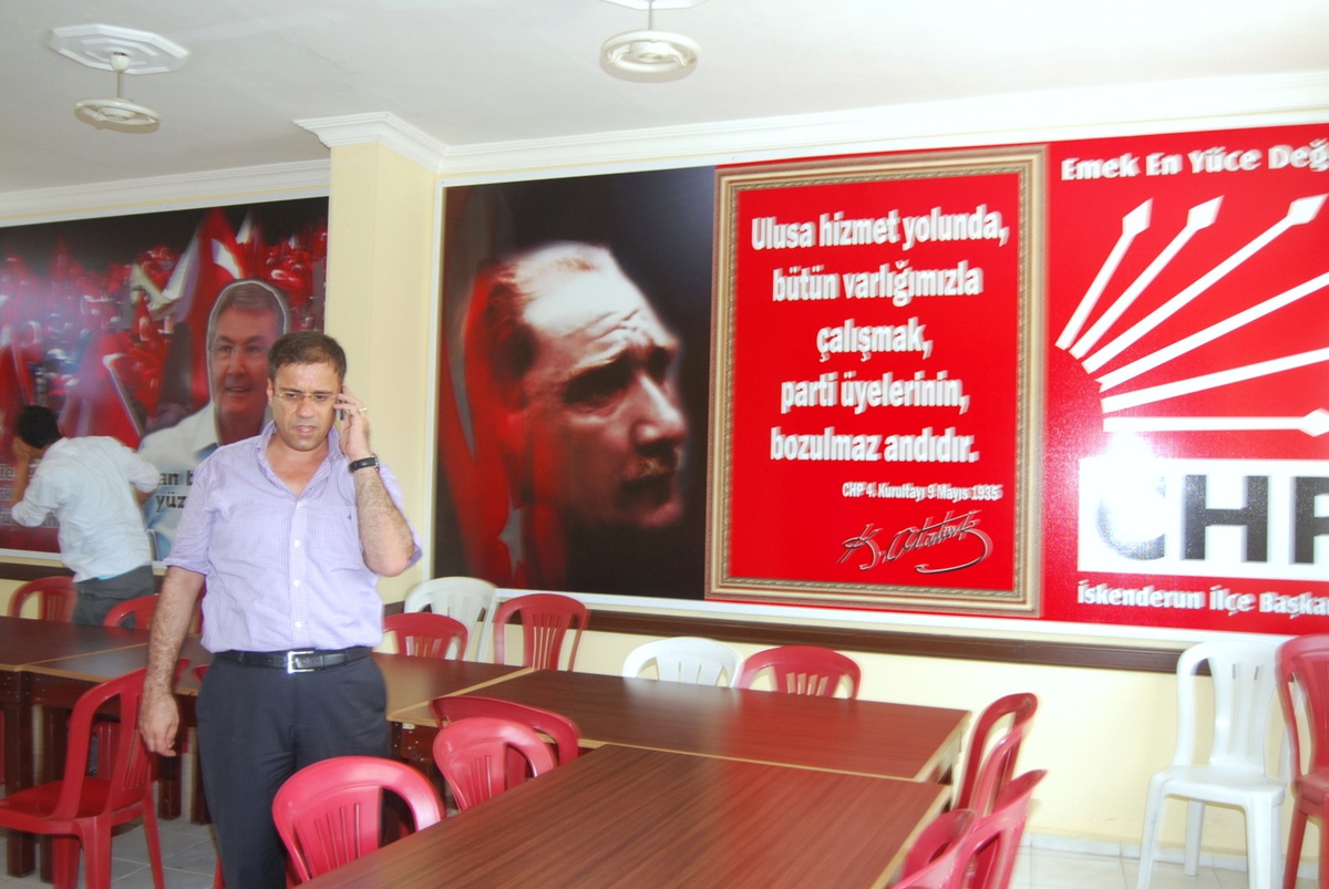 CHP İskenderun Teşkilatı'nda Hırsızlık İddiası