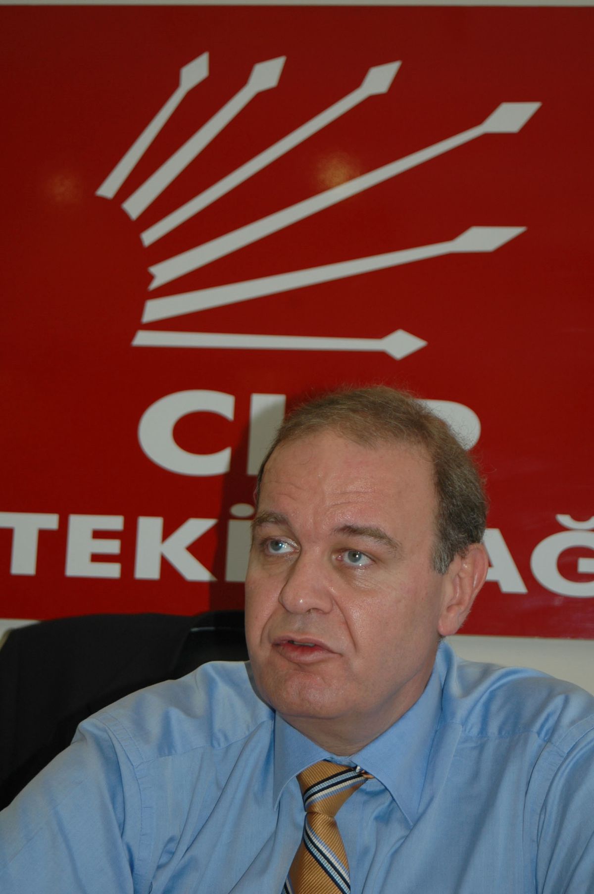 CHP Myk Üyelisi Faik Öztrak: