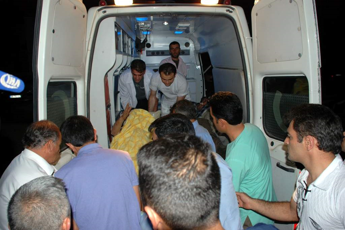 Siirt'te Trafik Kazası: 2 Ölü, 1 Yaralı